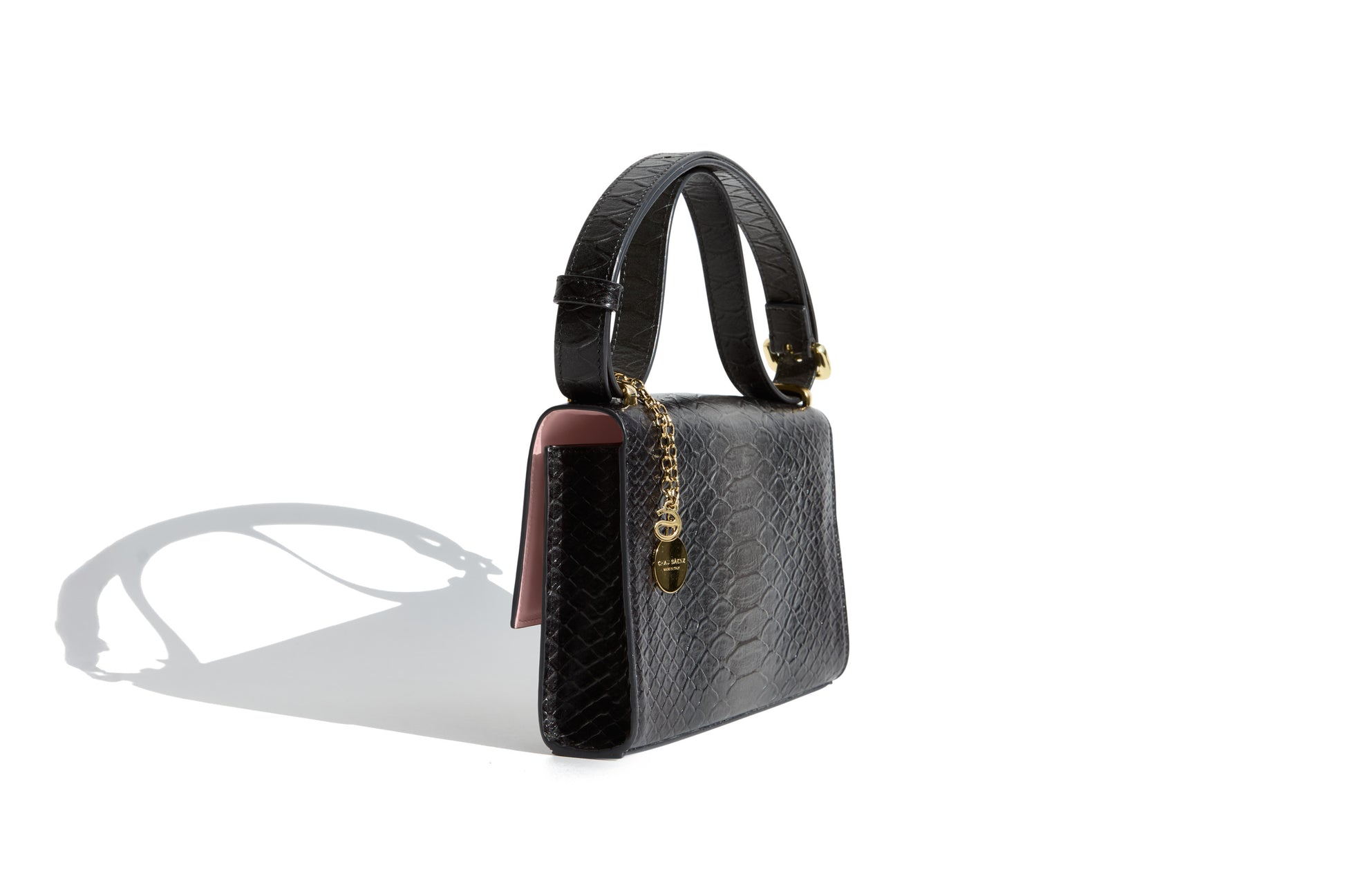 Grey limited edition luxury Italian leather Selene handbag handcrafted in Italy by Chau Sáenz.