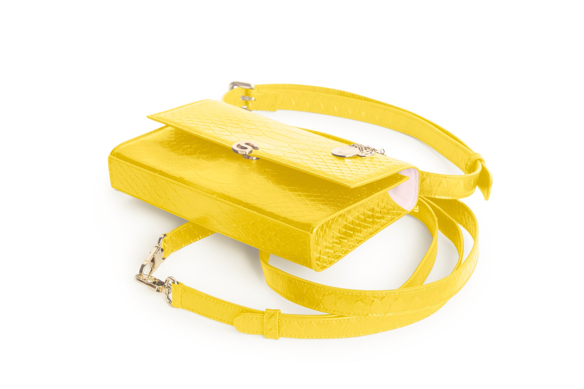 Yellow limited edition luxury Italian leather Selene handbag handcrafted in Italy by Chau Sáenz.