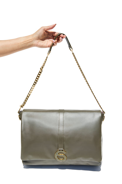 Luxury Italian leather convertible handbag The Mai bag handcrafted in Italy by Chau Sáenz.