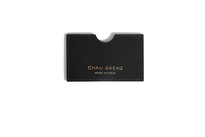 Nero Black luxury Italian leather card holder handcrafted in Italy by Chau Sáenz.