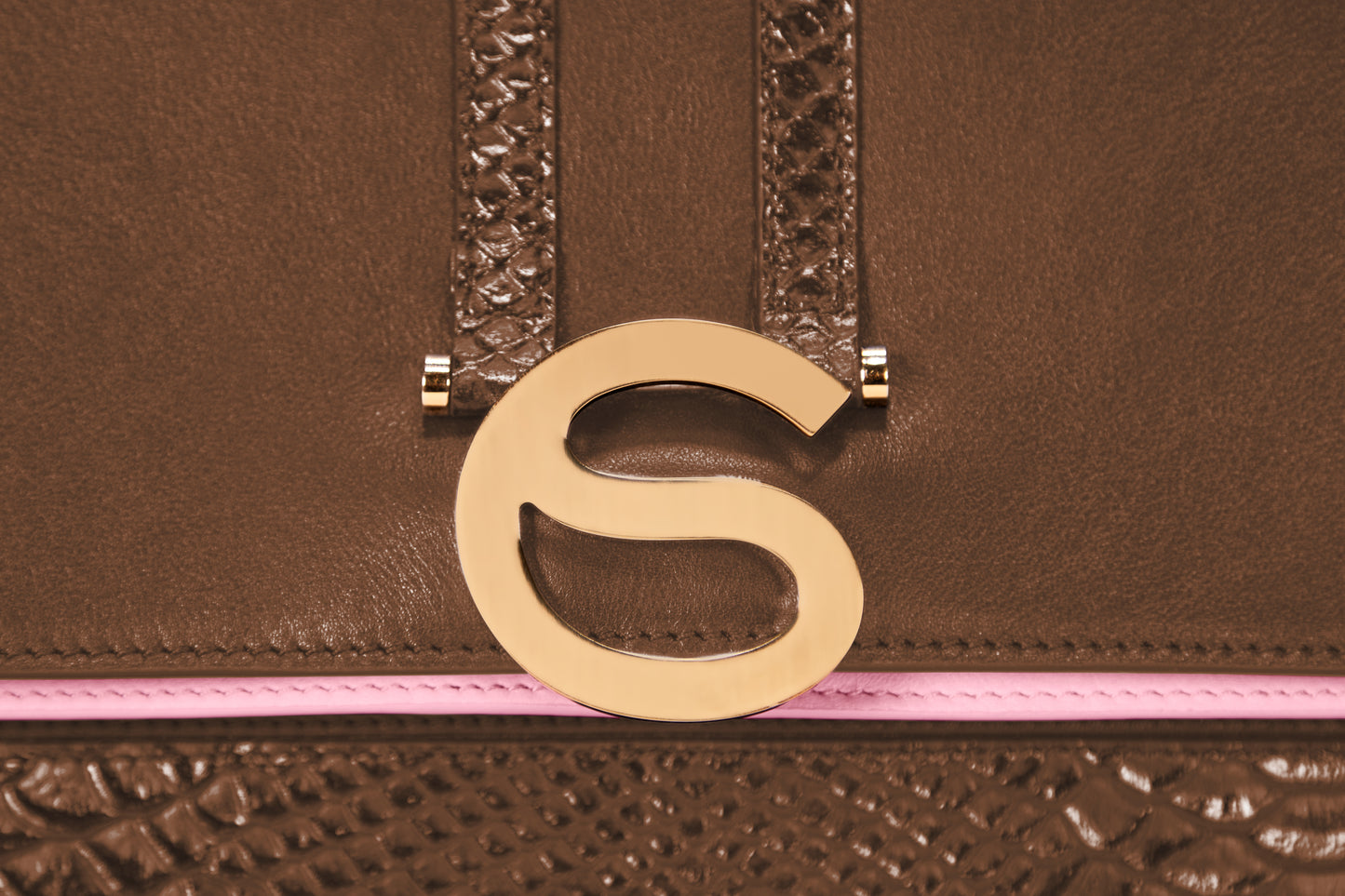 Luxury Italian leather convertible handbag The Rose Bag handcrafted in Italy by Chau Sáenz.